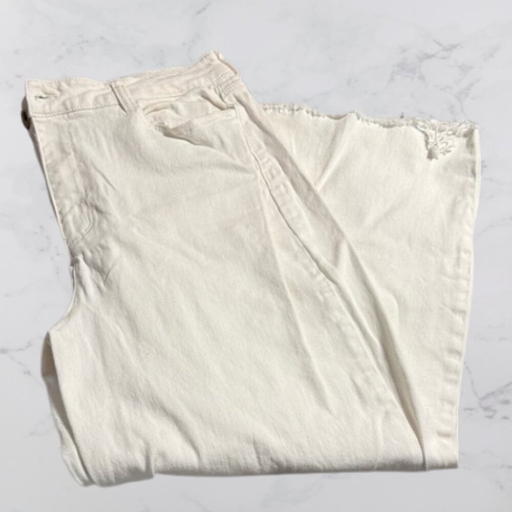 GB Junior's Size 17 Wide Leg White Jeans
